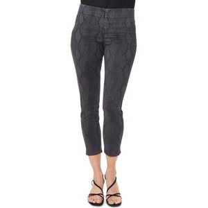 NEW NYDJ Snake Print Skinny Jeans Size 8